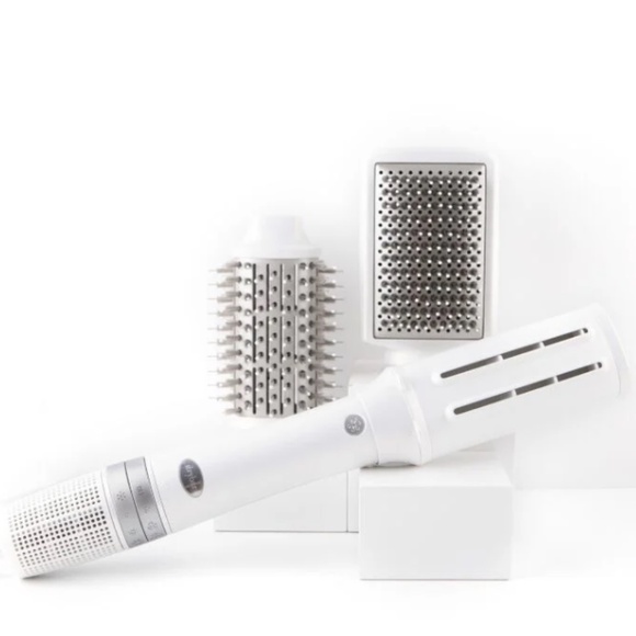 Drybar Reserve 3-in-1 Interchangeable Blow-Dryer - Picture 4 of 14